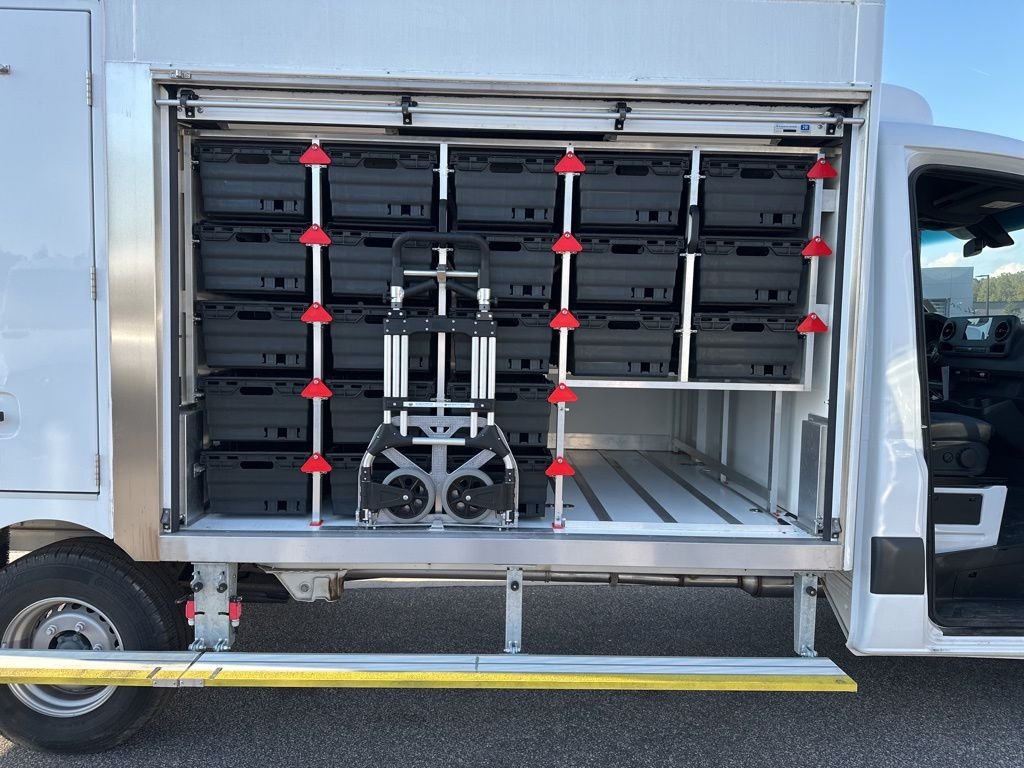 Used 2022 White Mercedes-Benz 144 Cab Chassis image 10