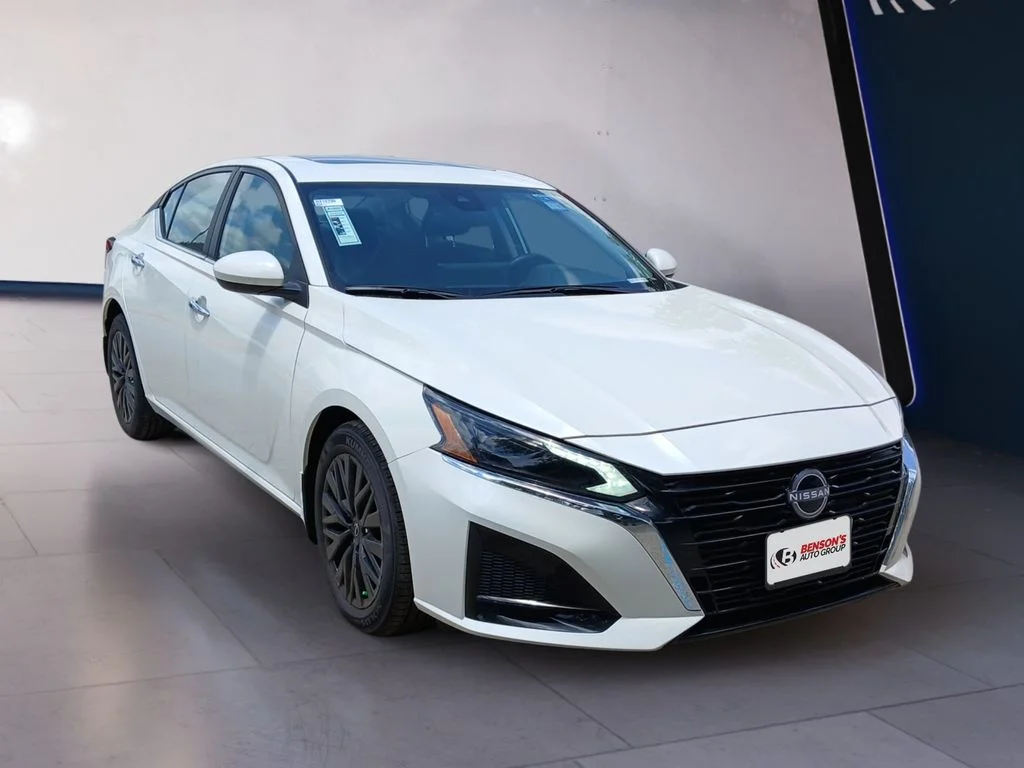 New 2025 Pearl White TriCoat Nissan SV Special Edition image 7