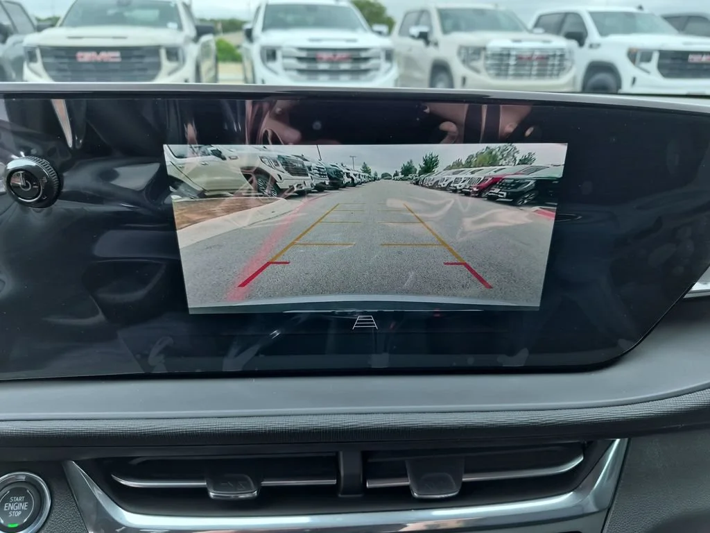 New 2026 Summit White Buick Preferred image 31