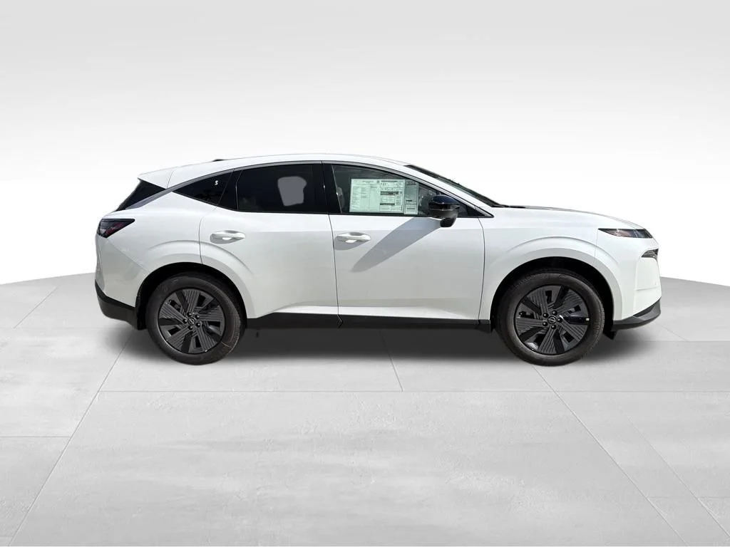 New 2026 White Nissan SL image 9