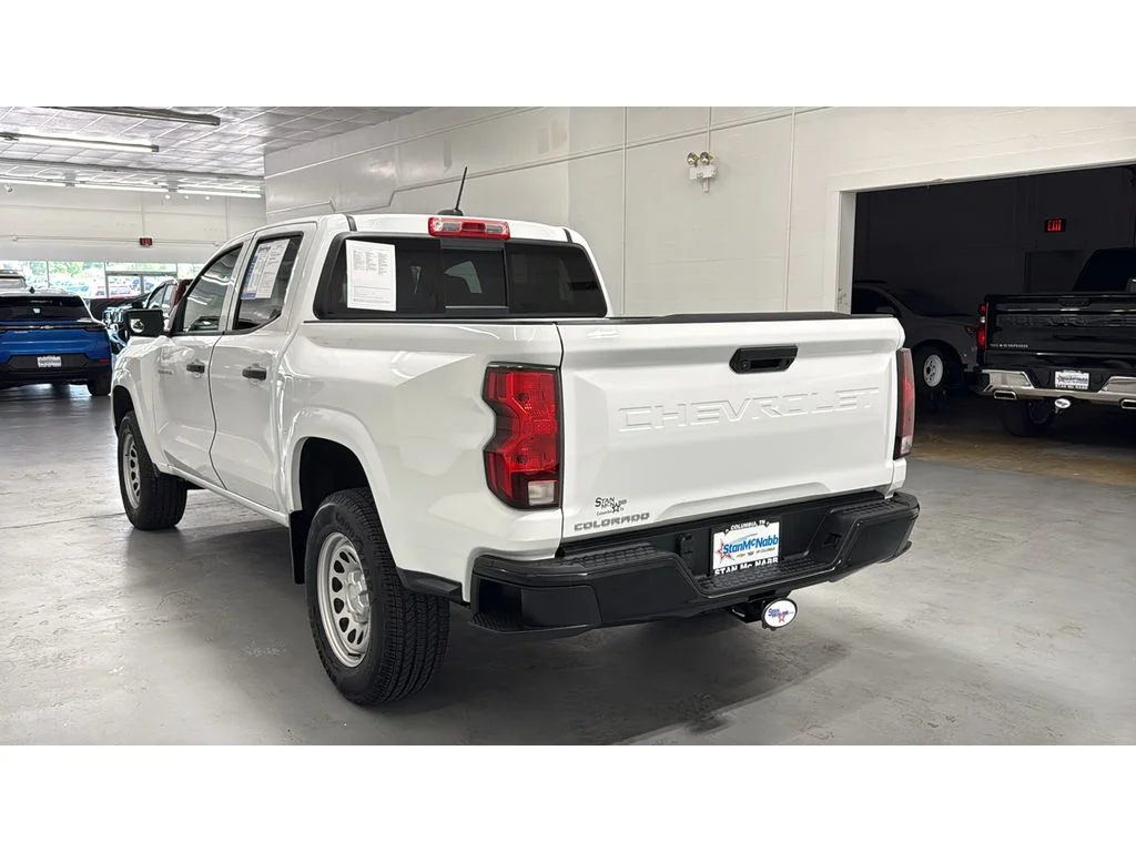 Used 2024 Summit White Chevrolet WT image 10
