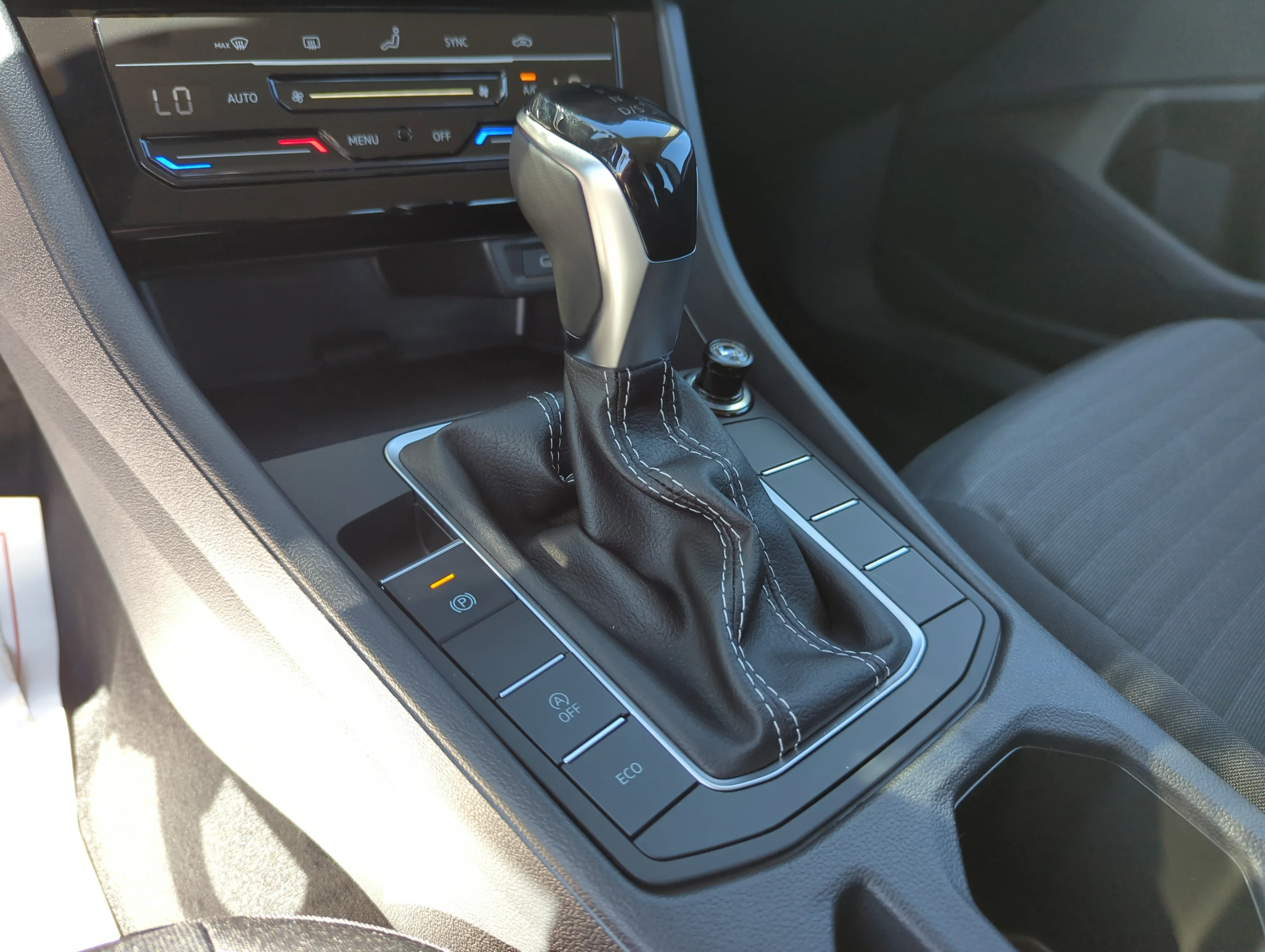 Used 2026 PLATINUM GRAY Volkswagen S image 15