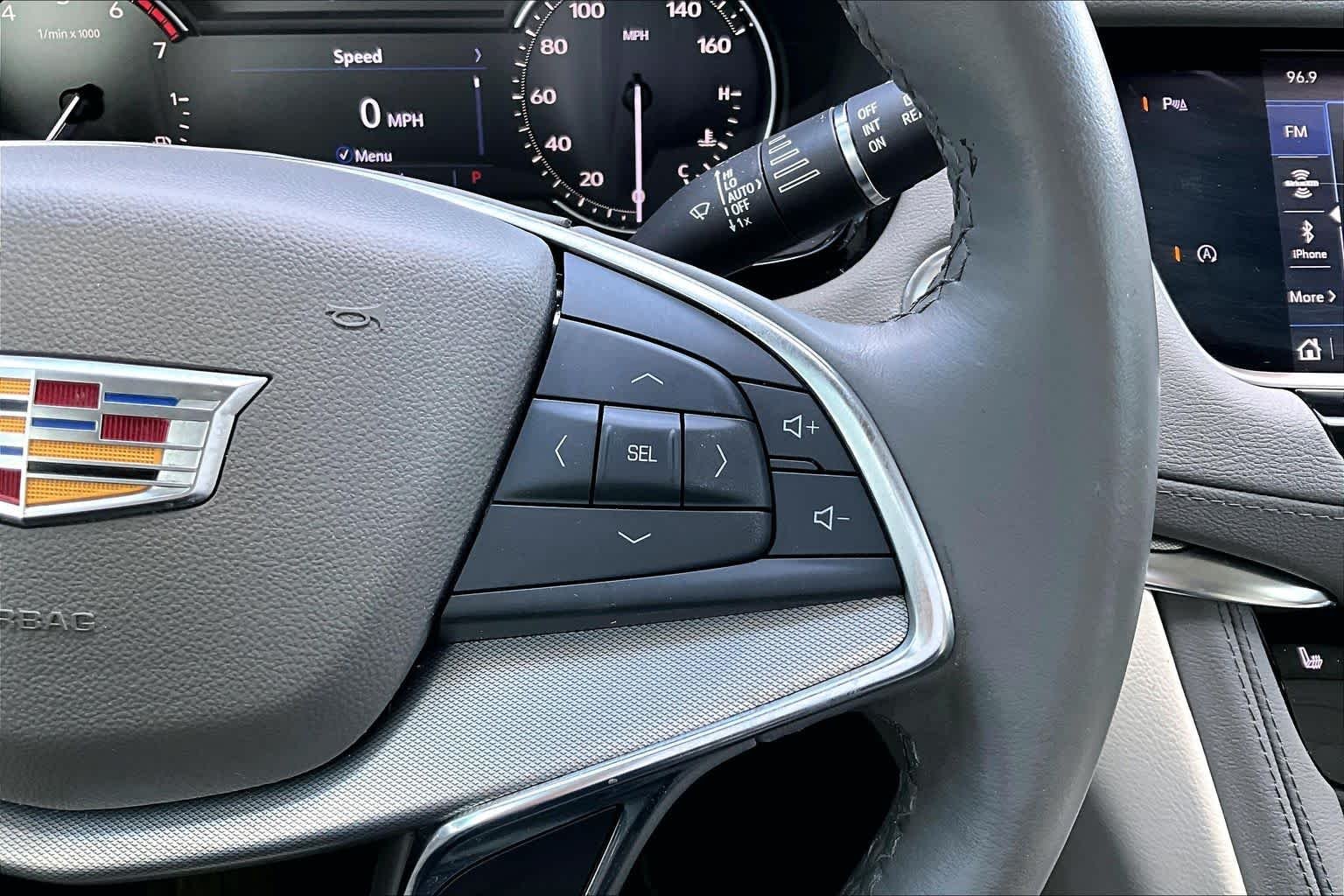 Used 2020 Crystal White Tricoat Cadillac Premium Luxury FWD image 23