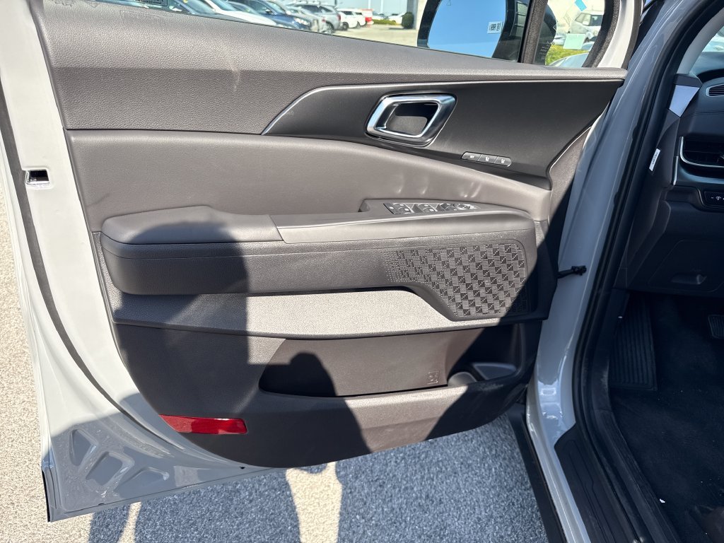 New 2027 Silver Kia EX image 12
