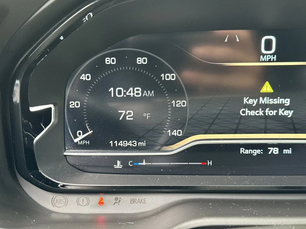 Used 2022 Gray GMC Denali image 12