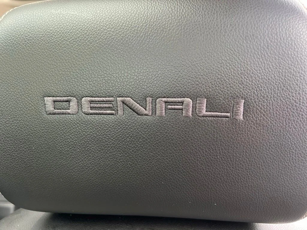 Used 2023 Ebony Twilight Metallic GMC Denali image 27