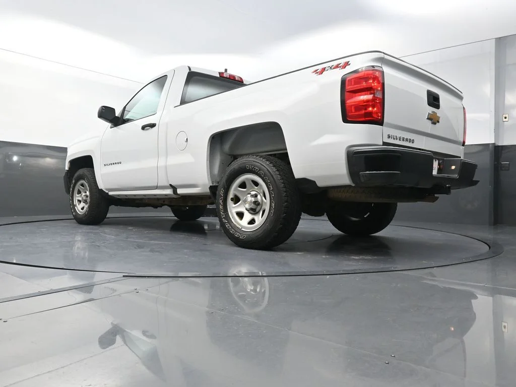 Used 2018 White Chevrolet WT image 26