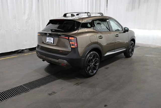 New 2026 Canyon Bronze Metallic Nissan SR image 3