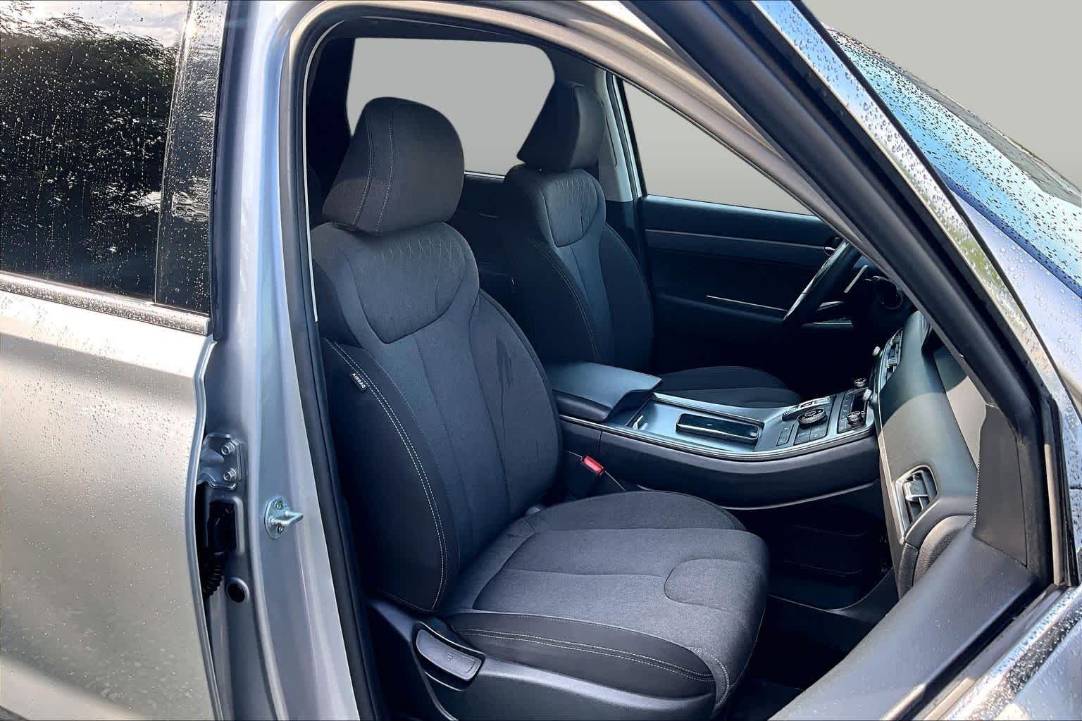 Used 2021 Typhoon Silver Hyundai SEL image 9