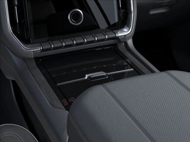 New 2027 Onyx Black GMC Elevation image 23
