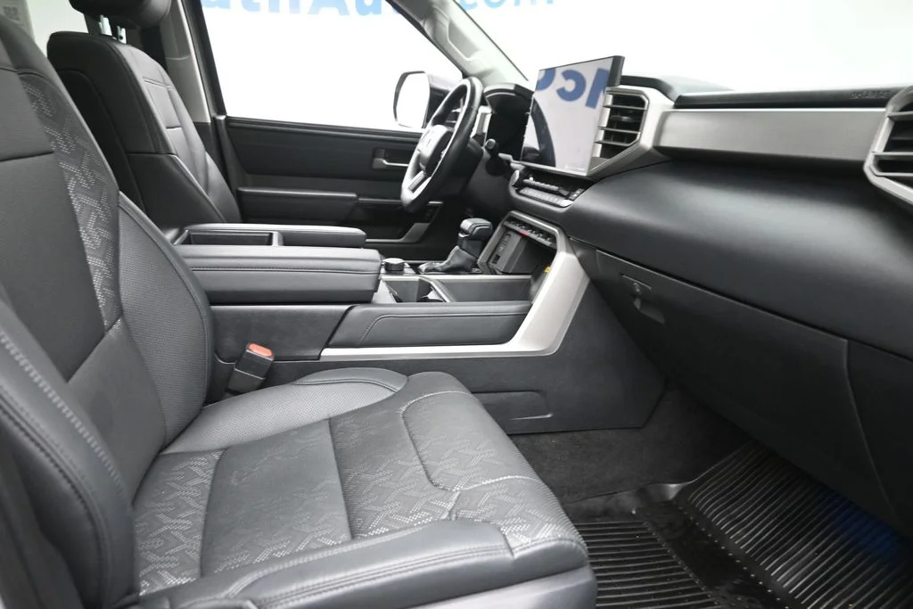 Used 2024  Toyota Limited image 9