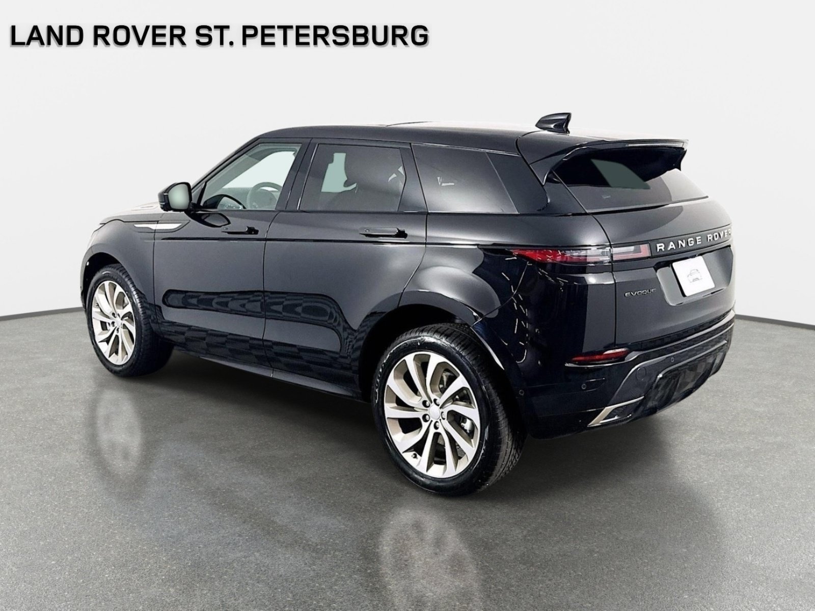 Used 2026 Santorini Black Land Rover Hoxton Edition image 7