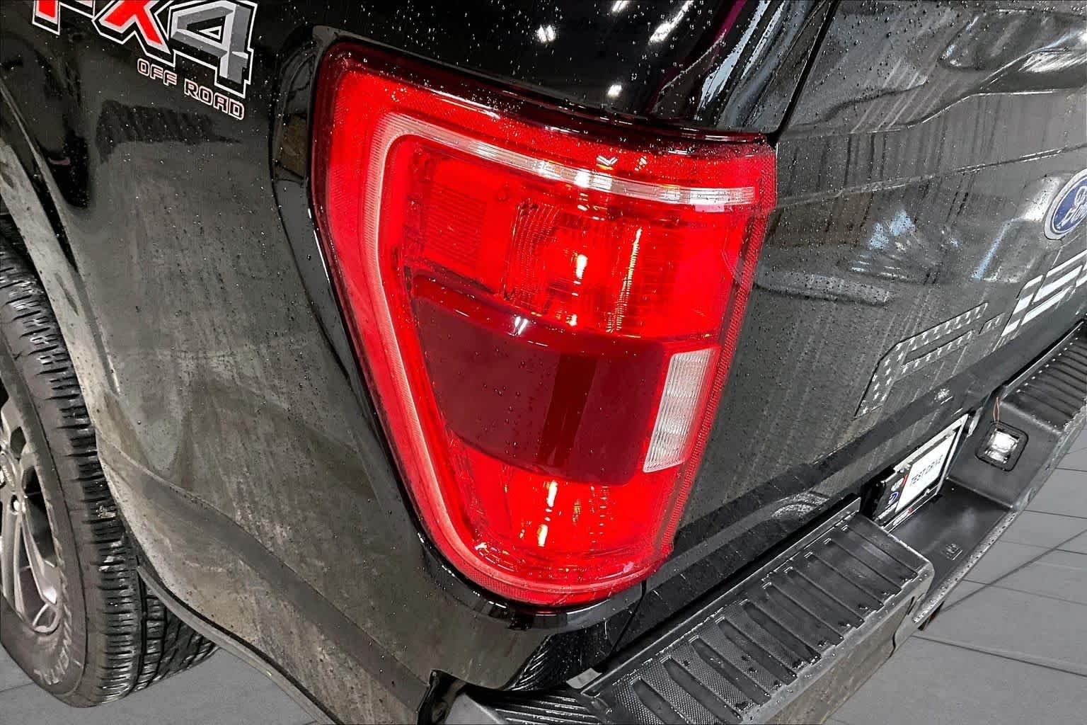 Used 2021 Agate Black Ford XLT image 27