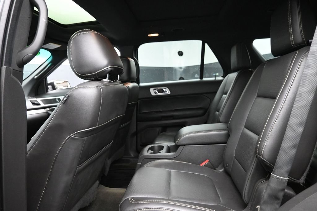 Used 2015 Black Ford Sport image 14
