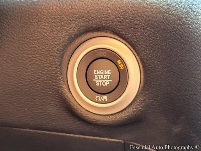 2026 Chrysler Pacifica Pinnacle - Photo 18