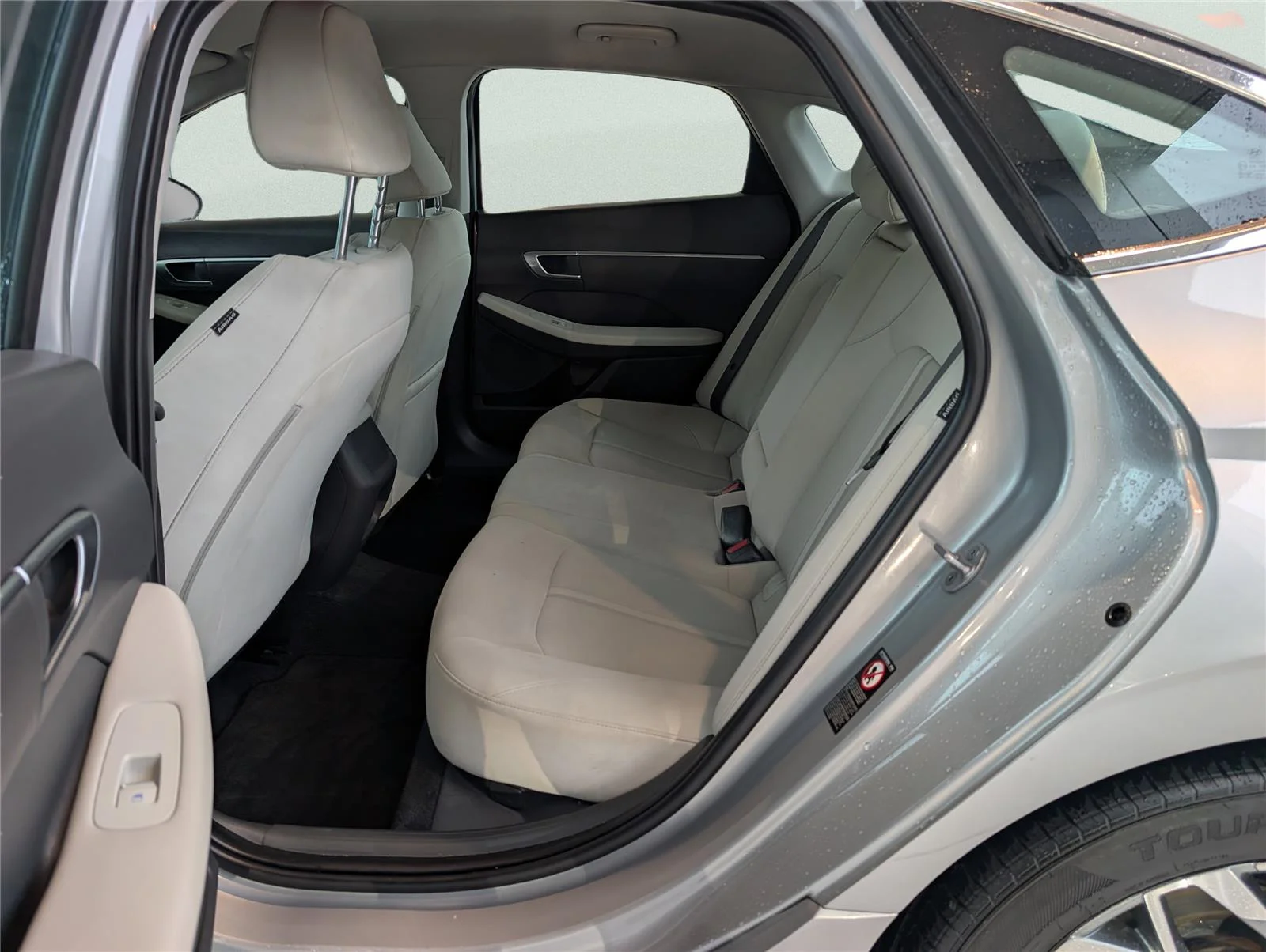 Used 2023 Curated Silver Hyundai SEL image 25