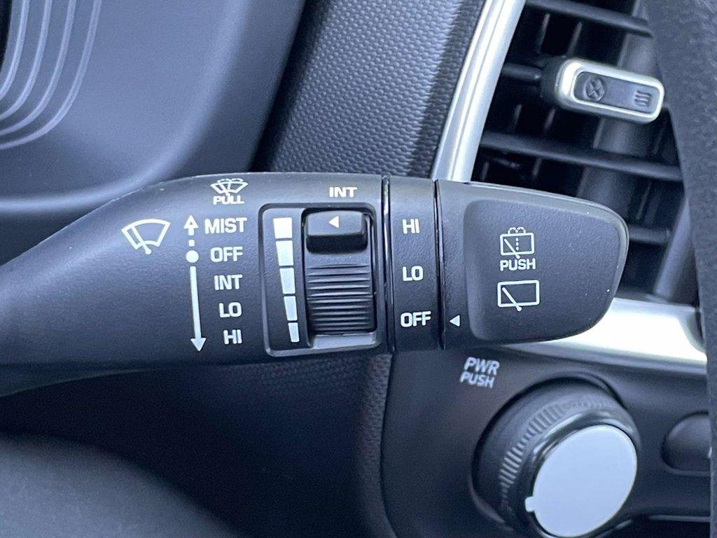 New 2026 White Hyundai SE image 22