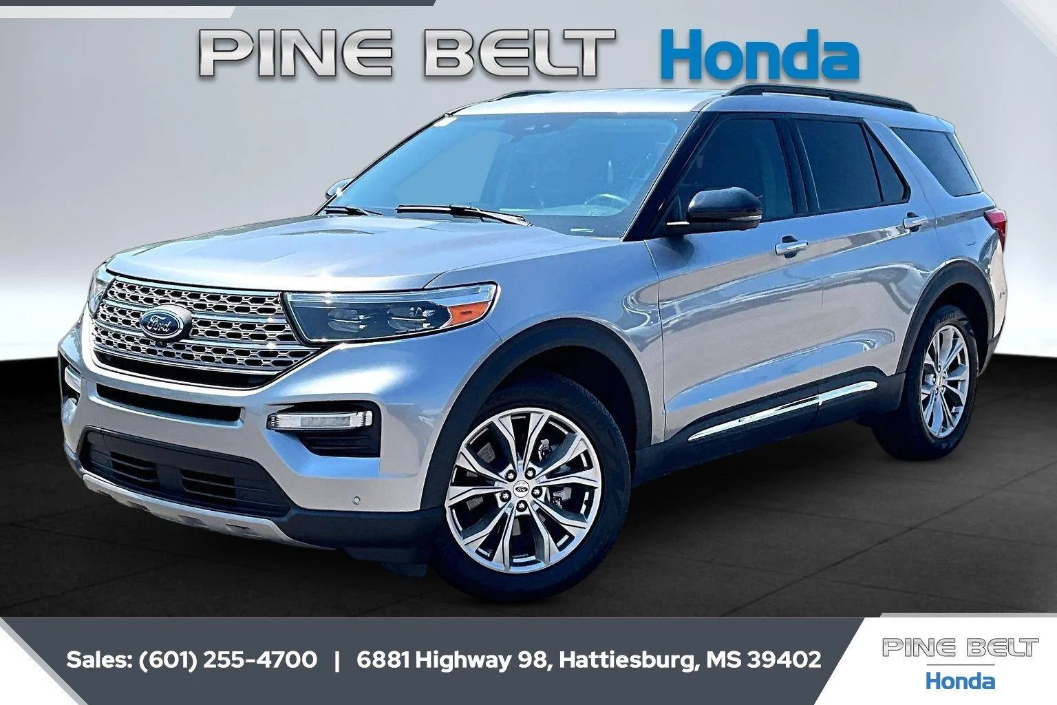 Used 2023 Iconic Silver Ford Limited image 10
