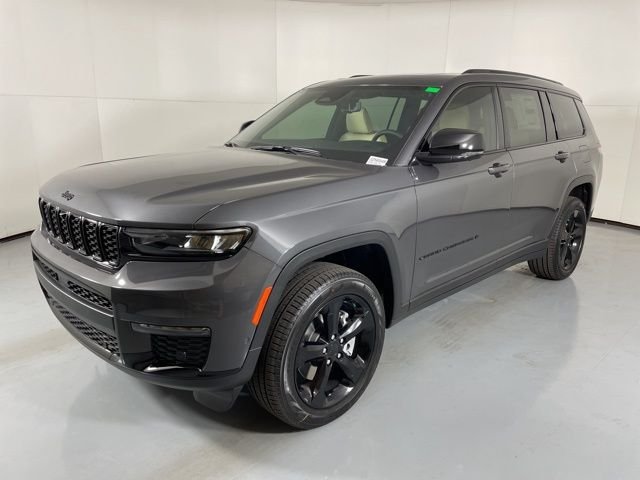 New 2025 Baltic Gray Metallic Clear-Coat Exterior Paint Jeep Limited image 4