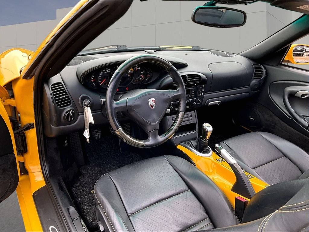 Used 2002 Yellow Porsche Carrera image 4