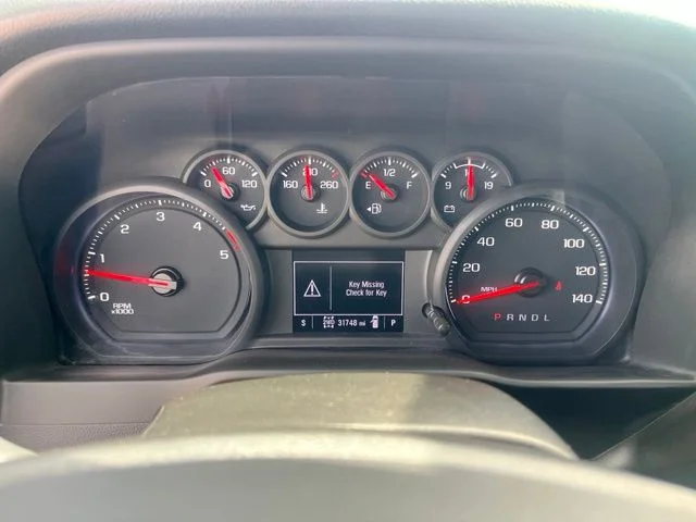Used 2025 White Chevrolet Custom image 12