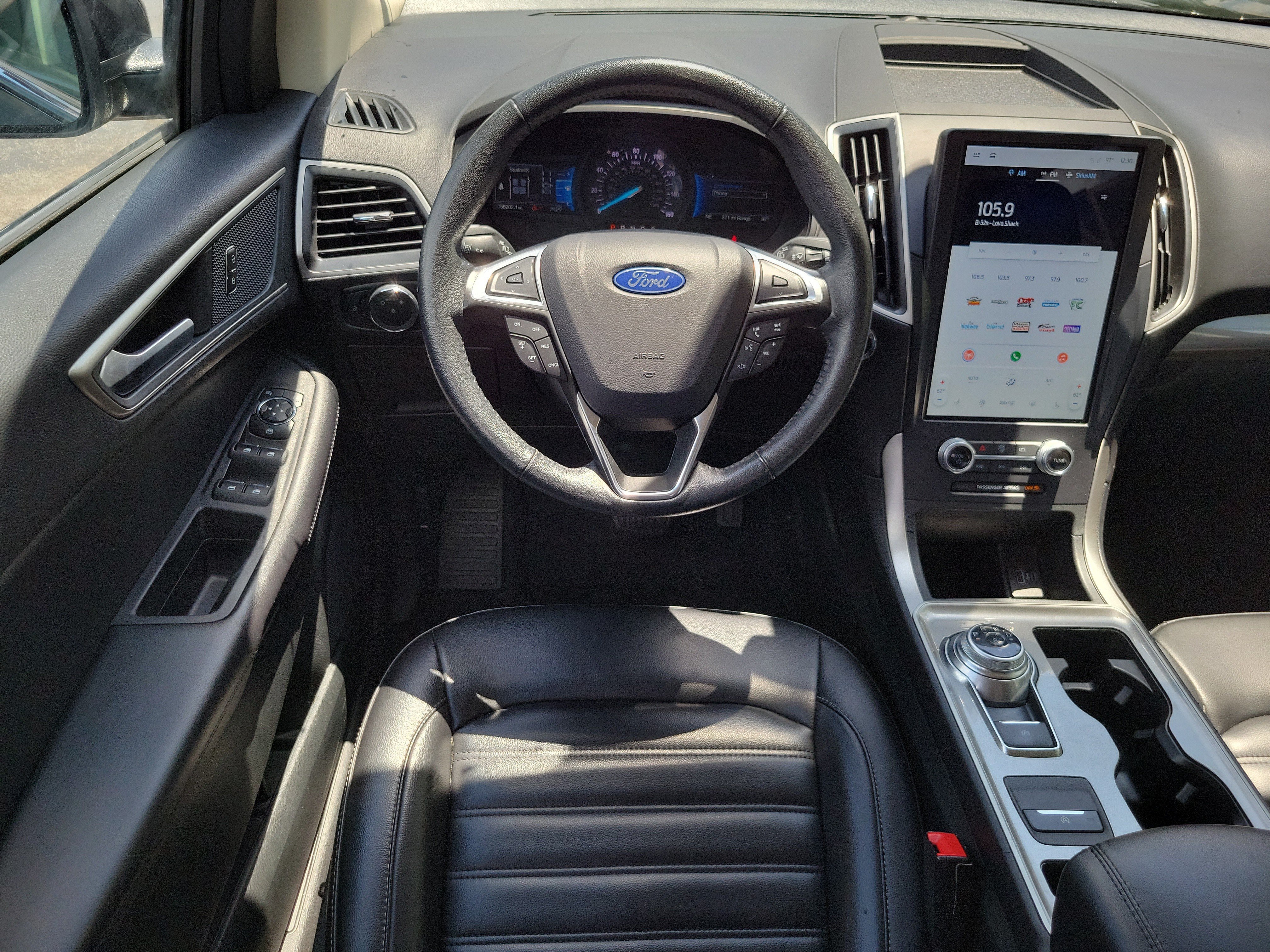Used 2024 Agate Black Metallic Ford SEL image 19