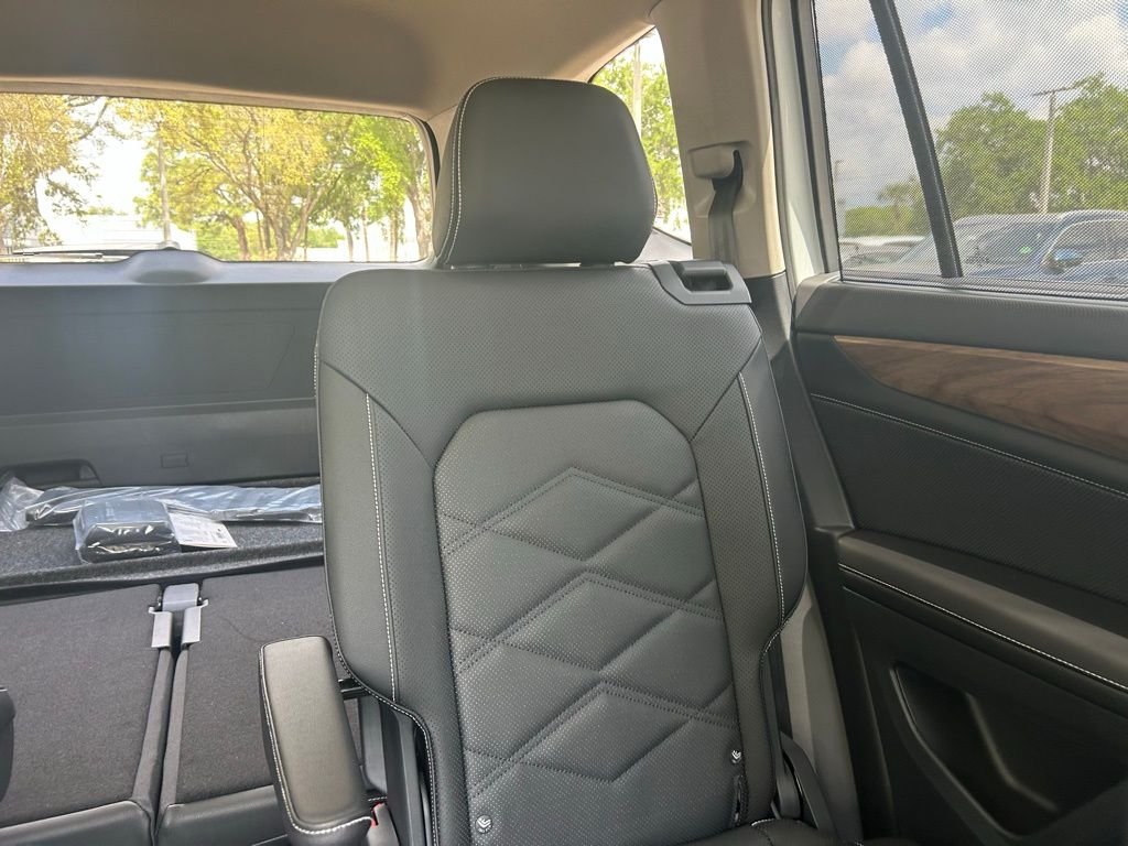 New 2026 White/off-white Volkswagen 2.0T SE w/Technology image 14