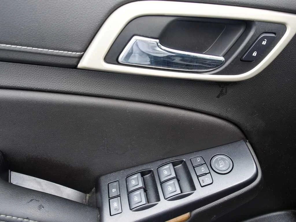Certified Used 2019 ONYX BLACK GMC Denali image 13