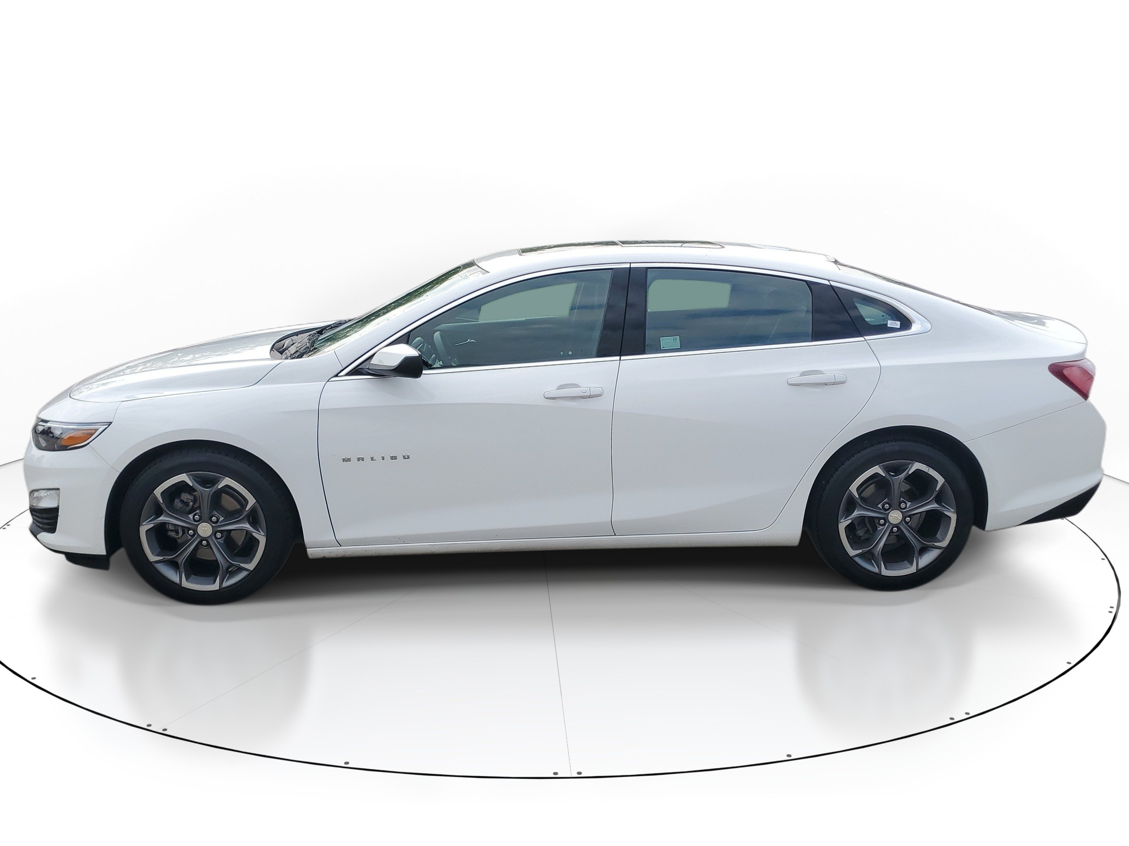 Used 2020 Summit White Chevrolet LT image 3