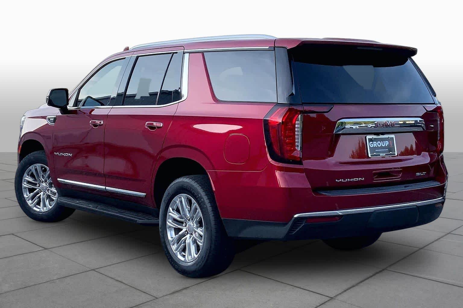Used 2022 Cayenne Red Tintcoat GMC SLT image 11