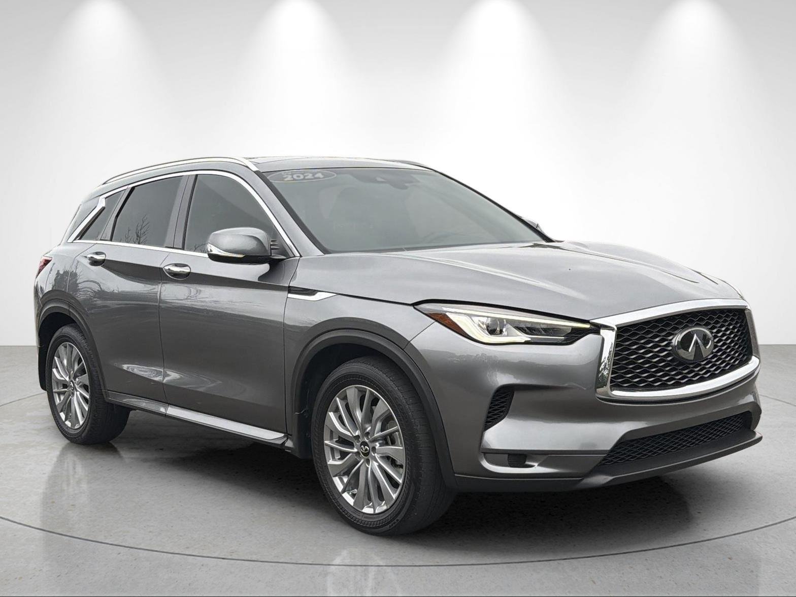 Used 2024 Graphite Shadow INFINITI LUXE image 7