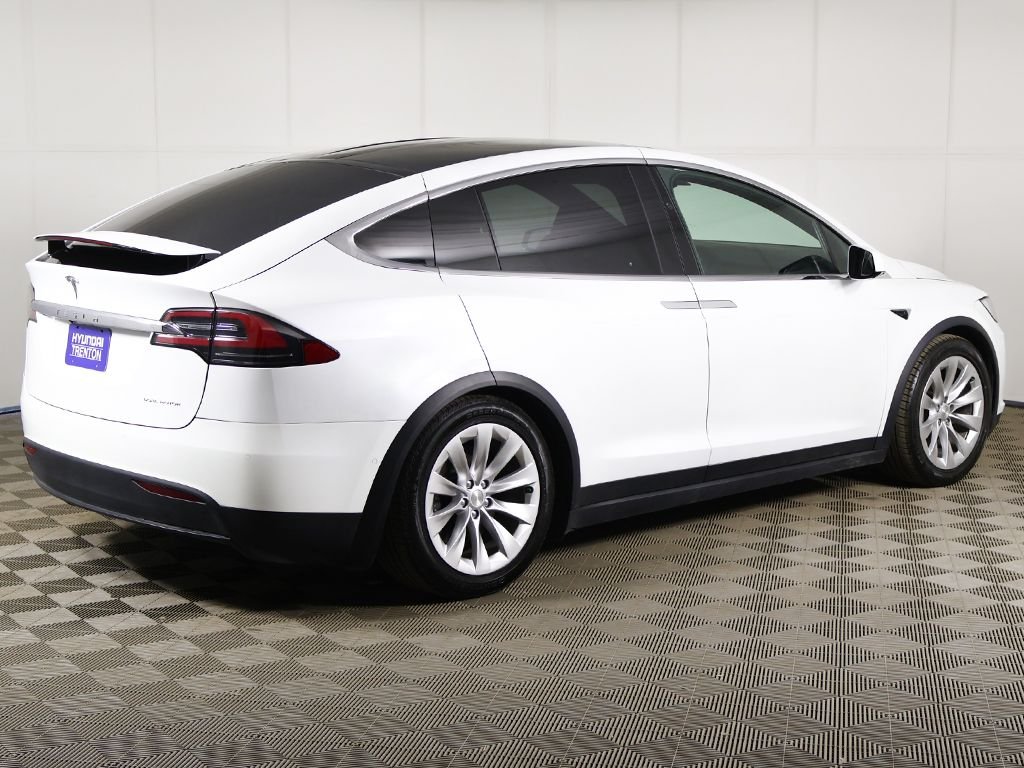 Used 2020 White Tesla Long Range image 12