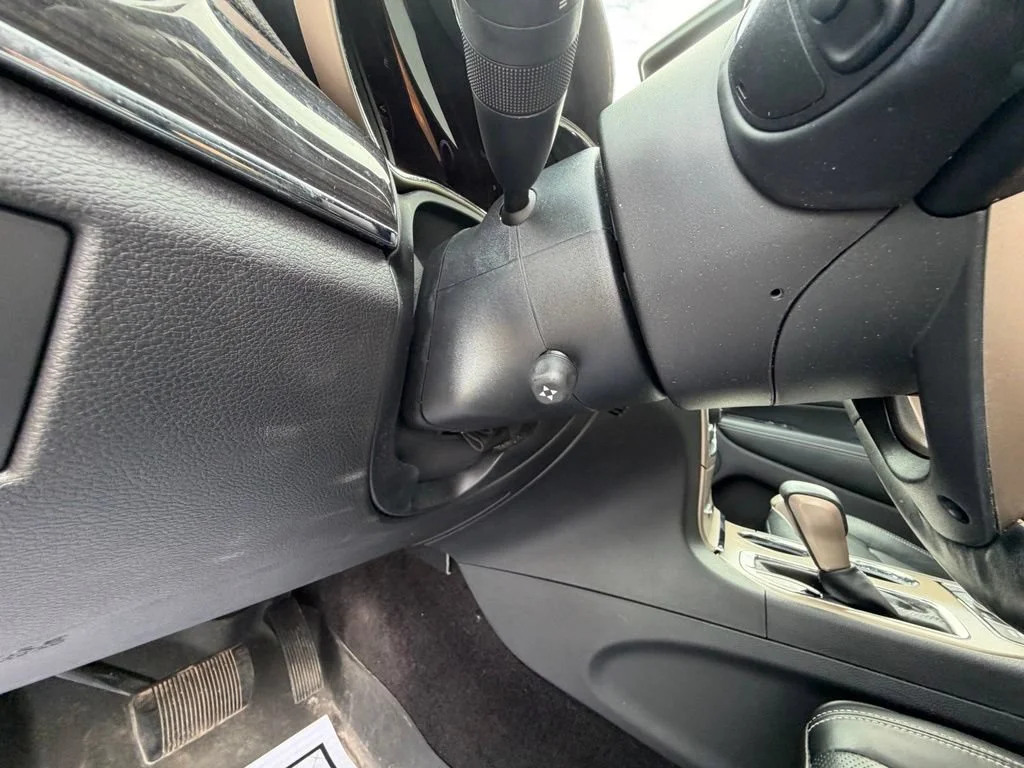 Used 2017 Bright White Clea Jeep Overland image 23