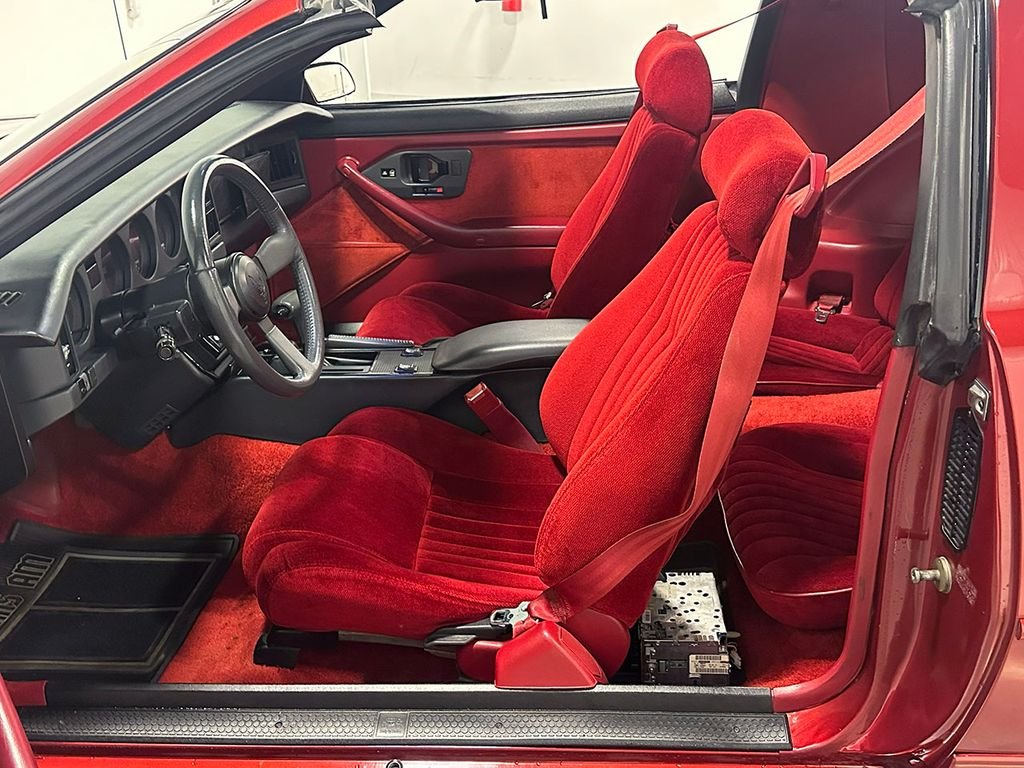 Used 1987 Red Pontiac  image 61