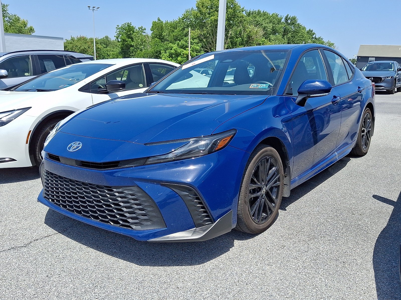Certified Used 2025 RESERVOIR BLUE Toyota SE image 2