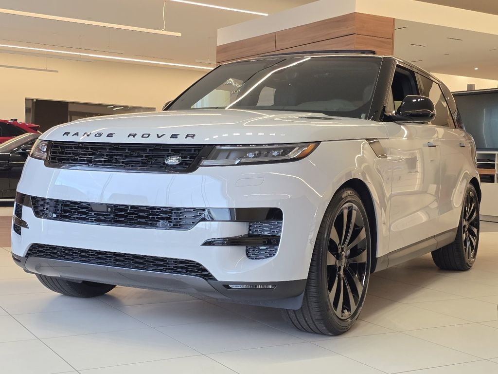 New 2026 Borasco Grey Land Rover se image 2