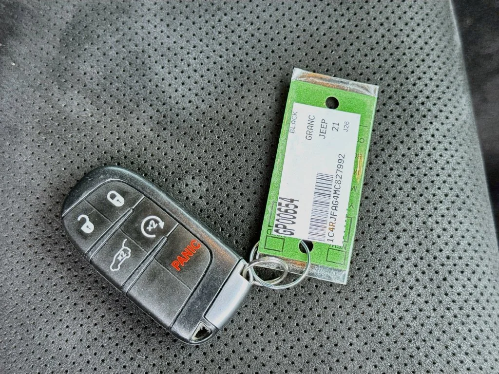Used 2021 Black Jeep Laredo X image 33