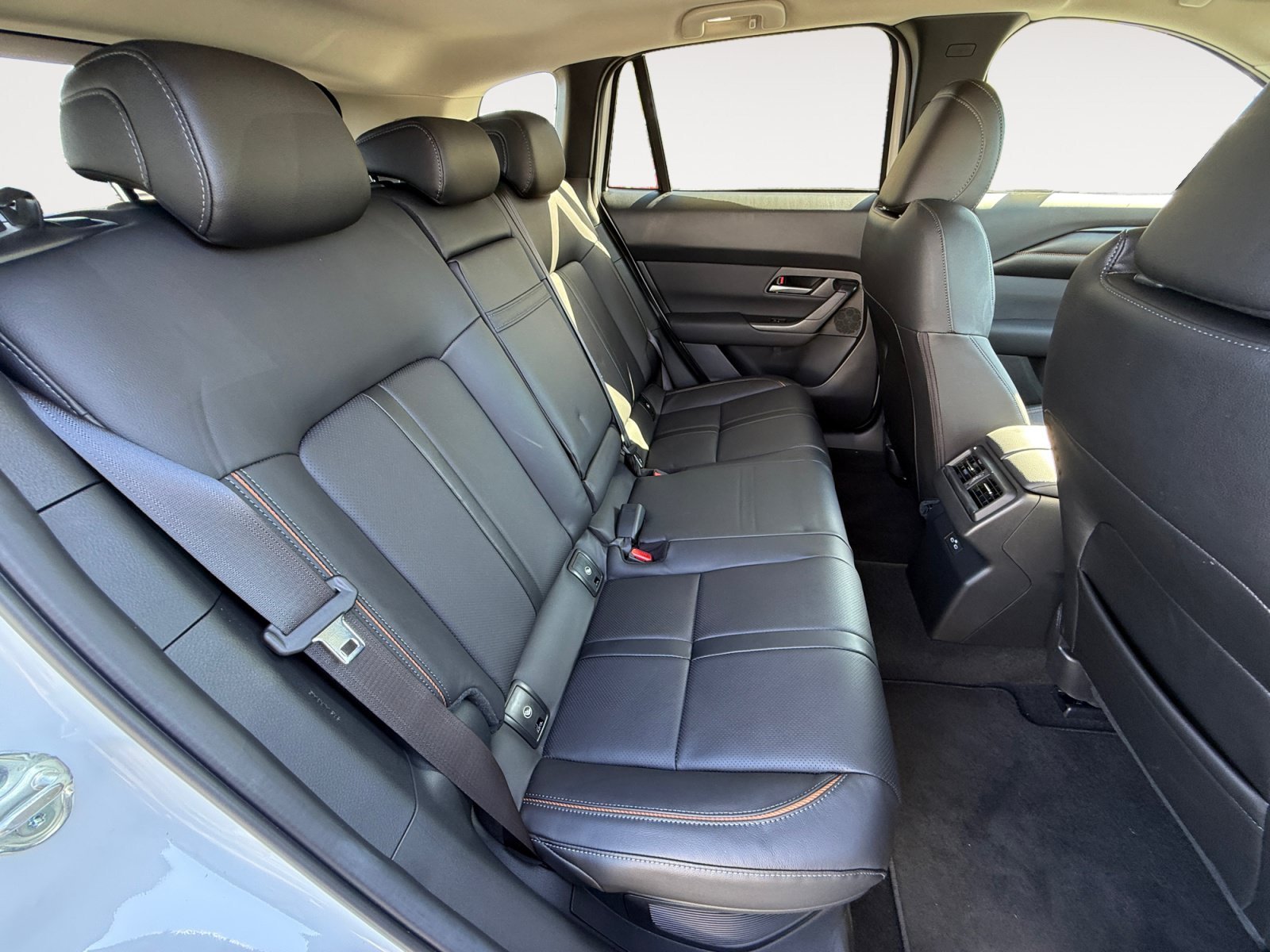 New 2026 Wind Chill Pearl Mazda Premium image 18
