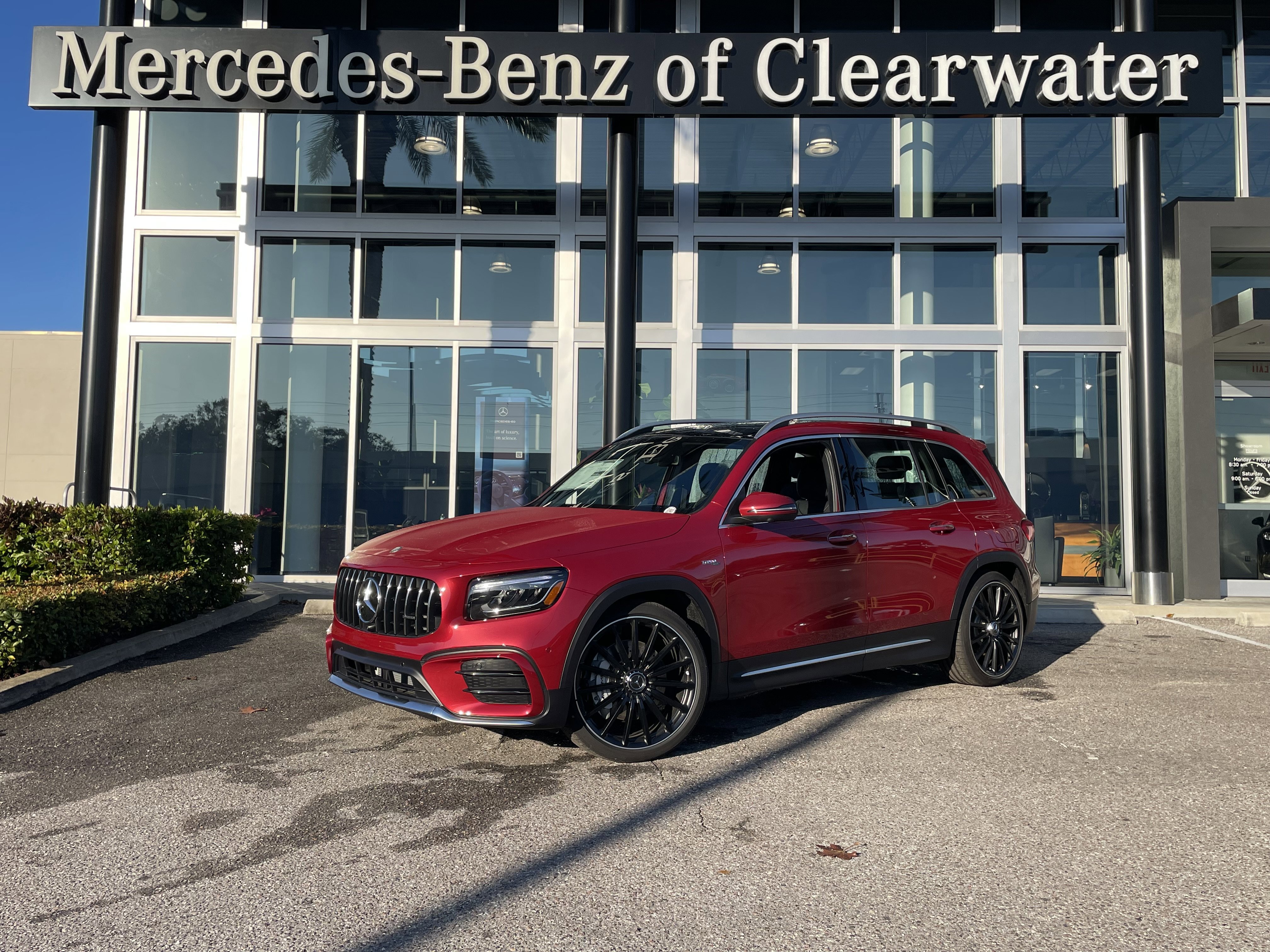 2026 Mercedes-Benz GLB GLB 35 AMG 4MATIC's photo