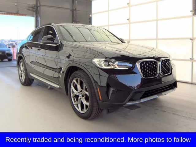2025 BMW X4 xDrive30i