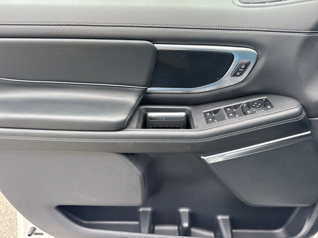 New 2026 White Ford Platinum image 10