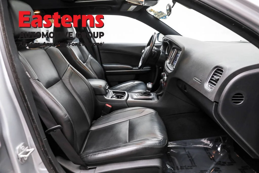 Used 2022 Silver Dodge SXT image 25