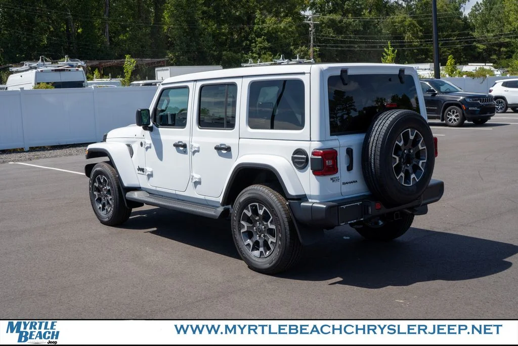 New 2026 Bright White Clear-Coat Exterior Paint Jeep Sahara image 4