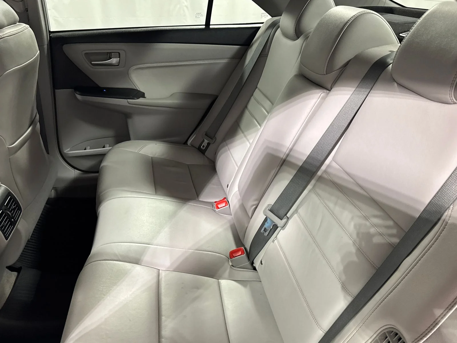 Used 2016 Celestial Silver Metallic Toyota XLE image 28