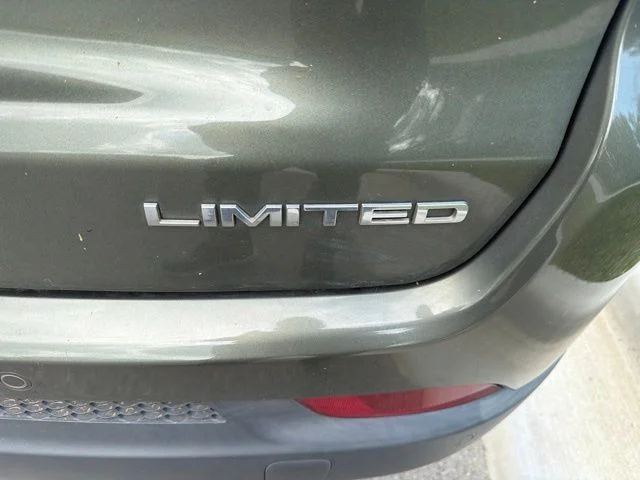 Used 2018 Green Jeep Limited image 5