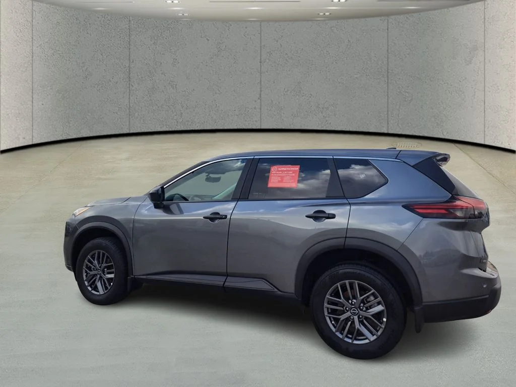 Used 2026 Gray Nissan S image 7