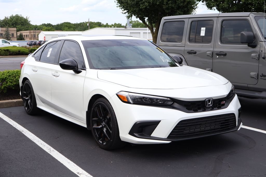 Used 2024 White Honda Base image 3