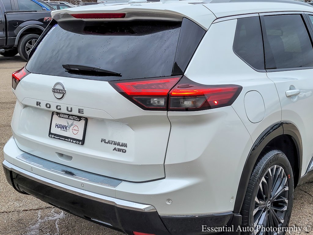 New 2026 Everest White Pearl Tricoat Nissan Platinum image 6