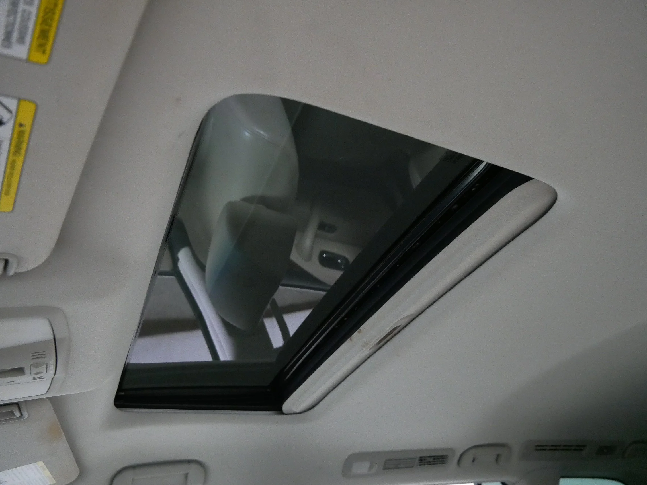 Used 2017 Pearl White Nissan Platinum image 30