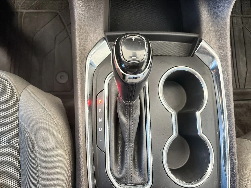 Used 2018 Silver Chevrolet LT image 16